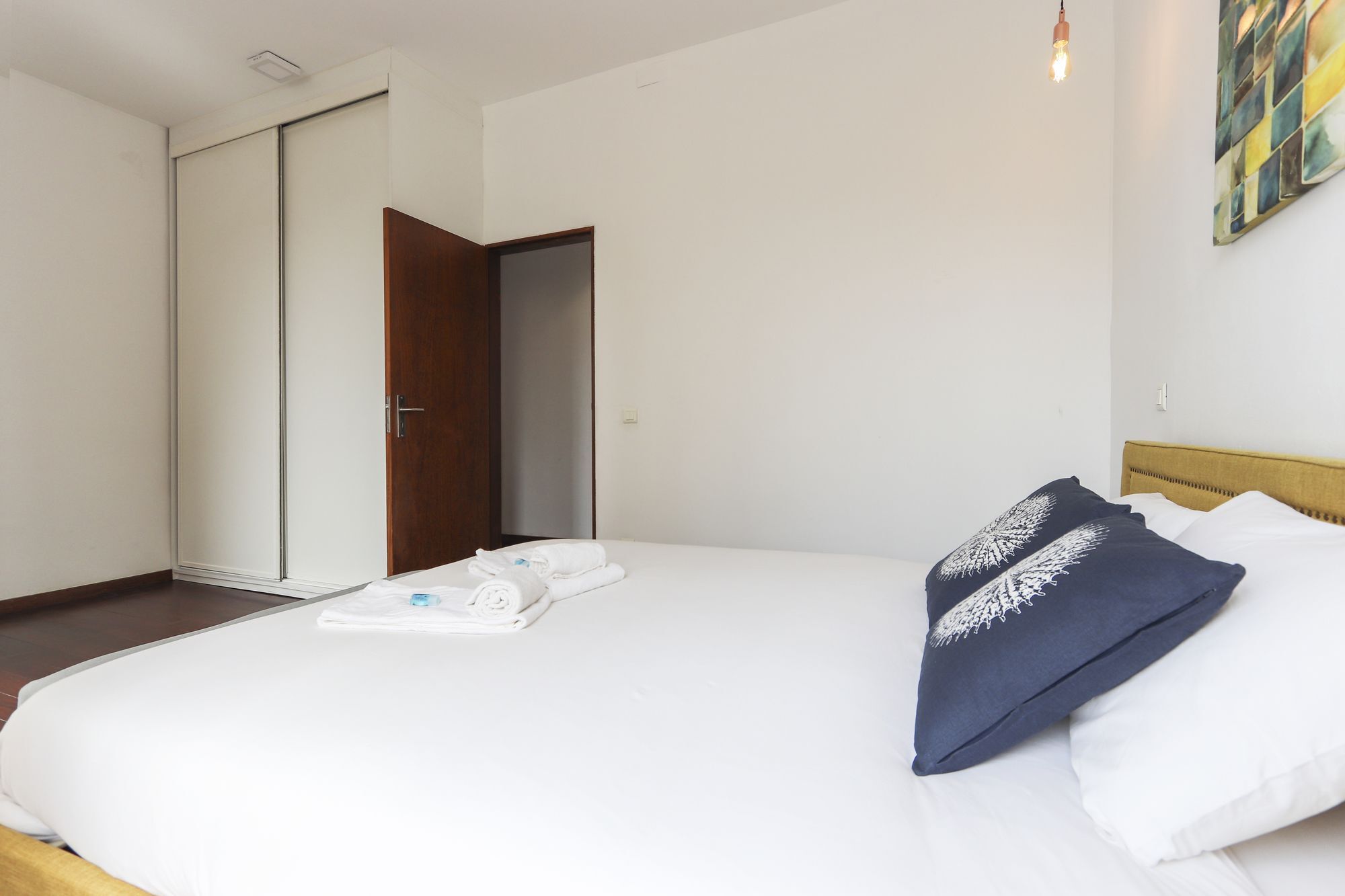 Downtown Delight Ii By Homing Apartment *